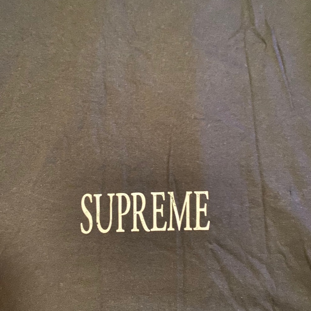 Supreme Tee - Picture 4 of 4